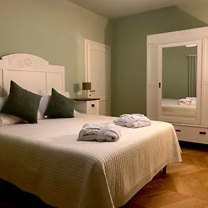 https://casa-cennano.it-tuscanyhotel.com